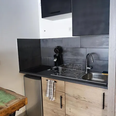 Apartament Avec Piscine Partagee Et Terrasse Amenagee A Cap D'agde *